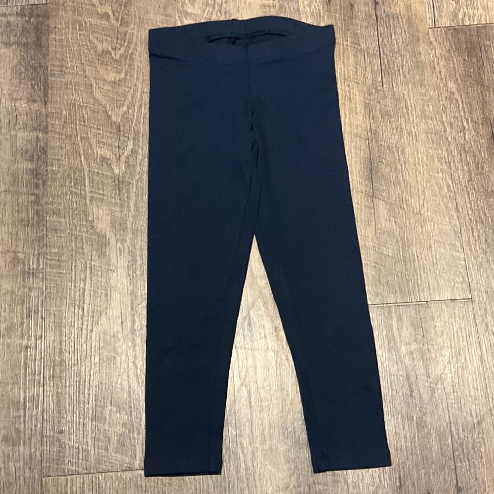 Members, Mark, girls, navy blue leggings‎